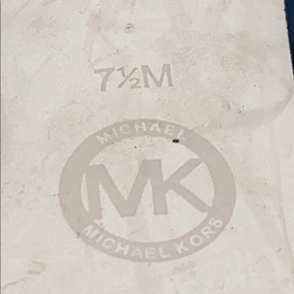 MICHAEL Michael Kors Black Cassie Heels - Picture 3 of 11